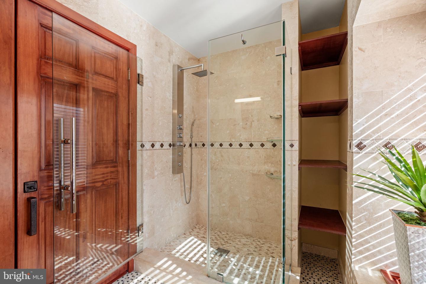 802 Locust St #penthouse Property Photo 28