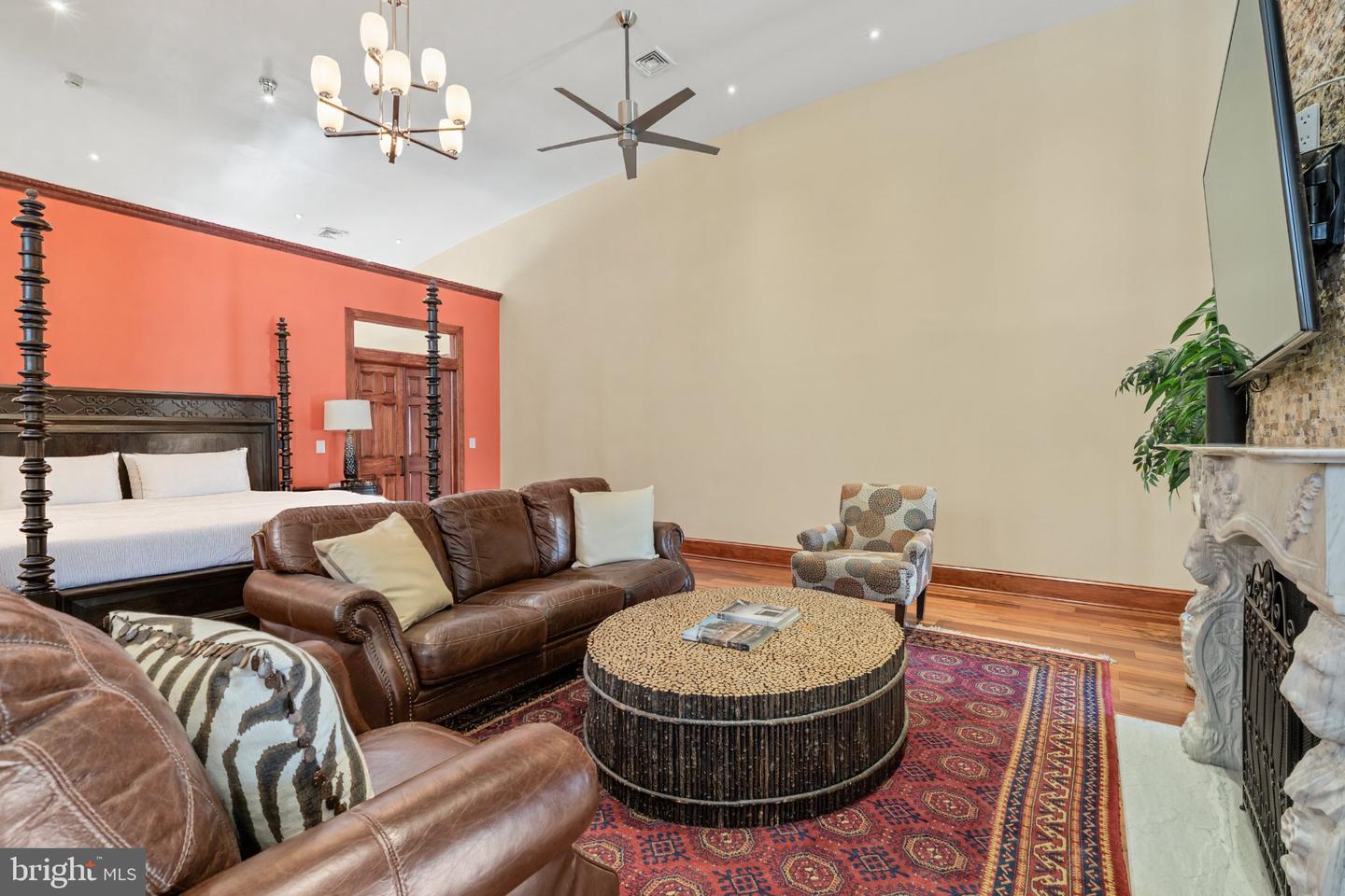 802 Locust St #penthouse Property Photo 30