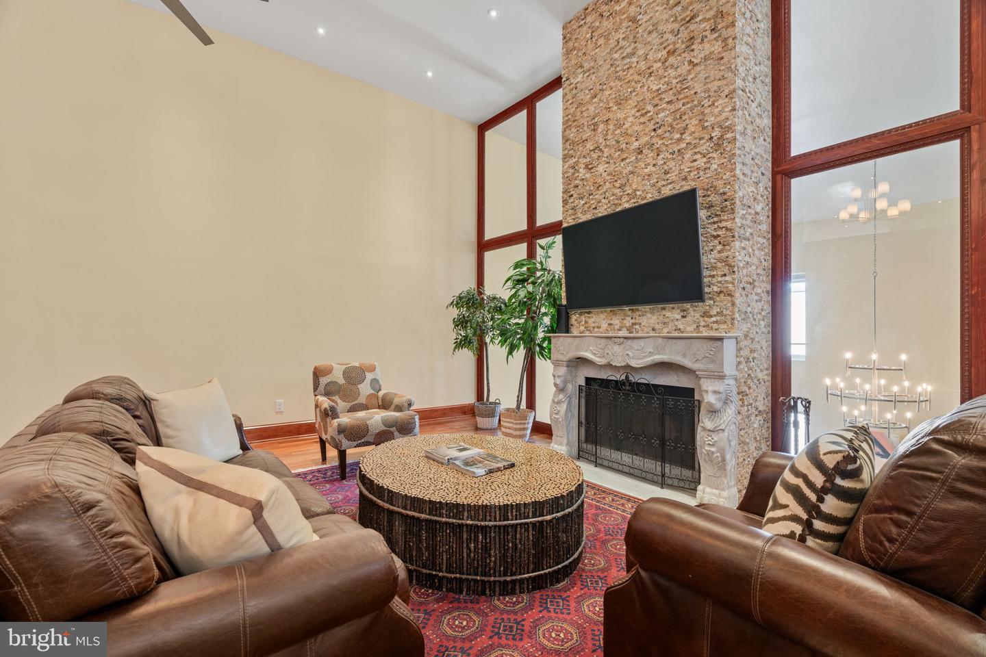 802 Locust St #penthouse Property Photo 31