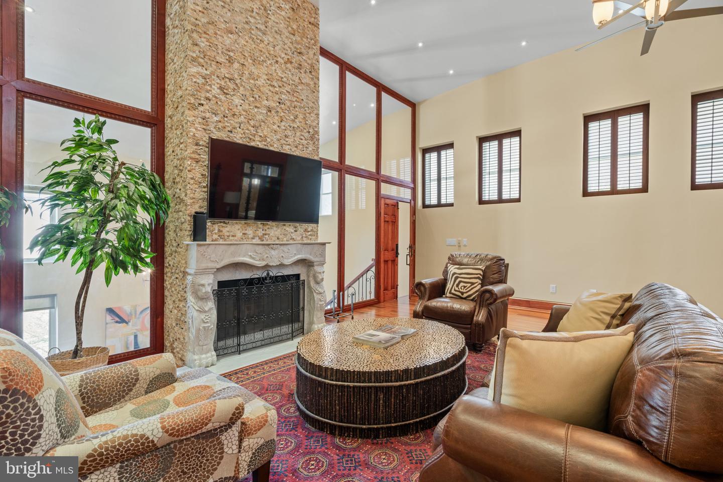 802 Locust St #penthouse Property Photo 33
