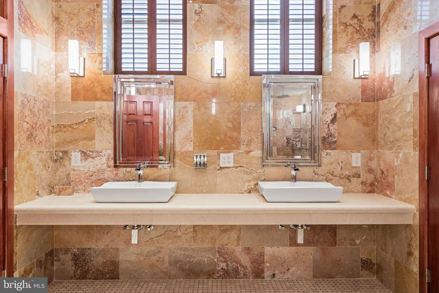 802 Locust St #penthouse Property Photo 41