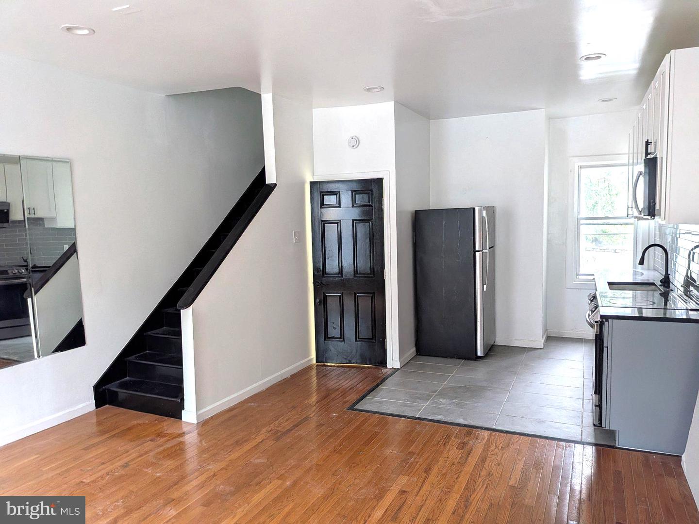1729 N 24th #apt C Property Photo 3
