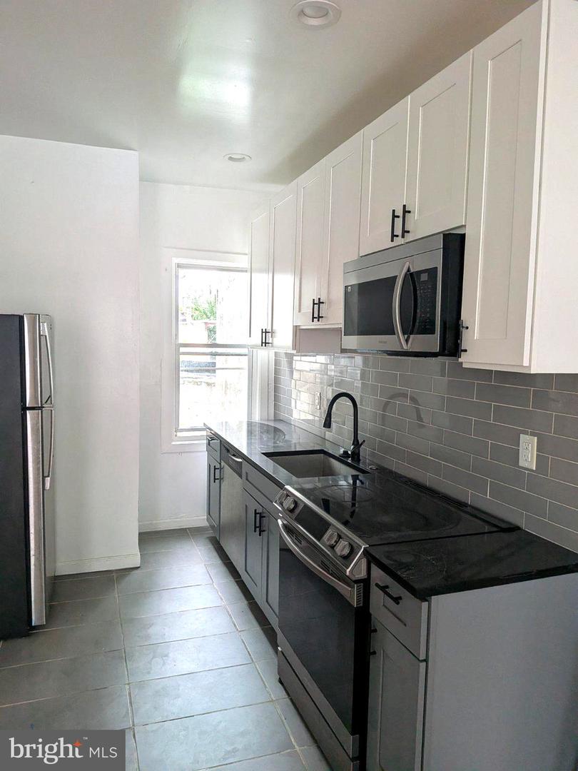 1729 N 24th #apt C Property Photo 4