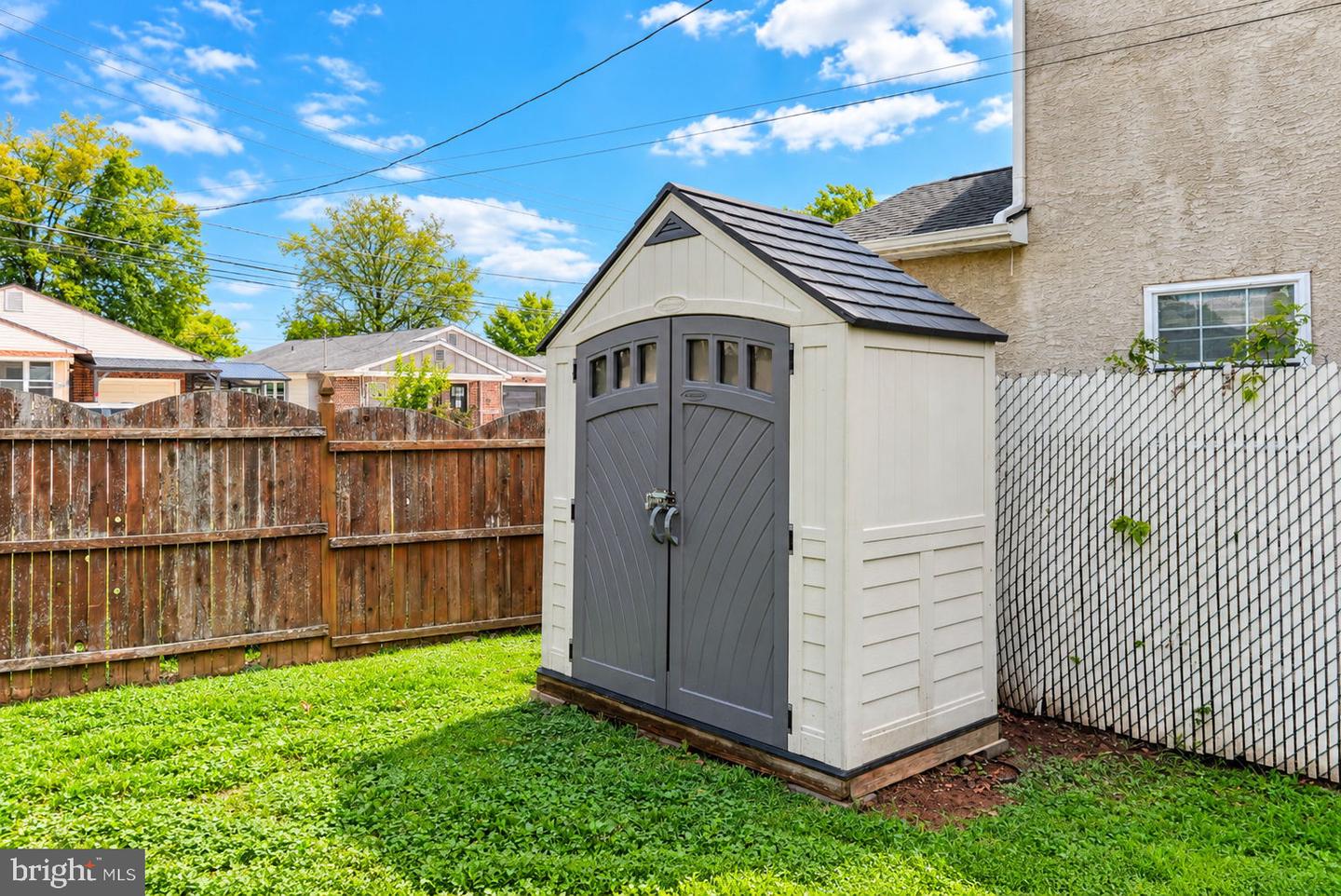 2206 Fulmer St Property Photo 10