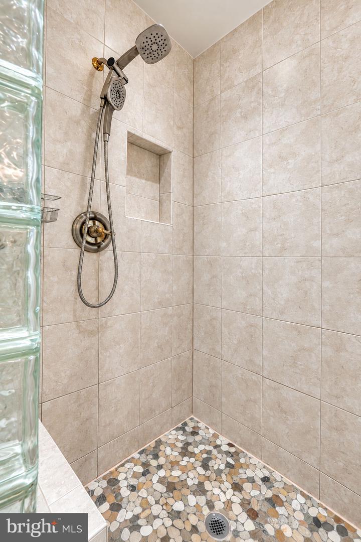 2206 Fulmer St Property Photo 43