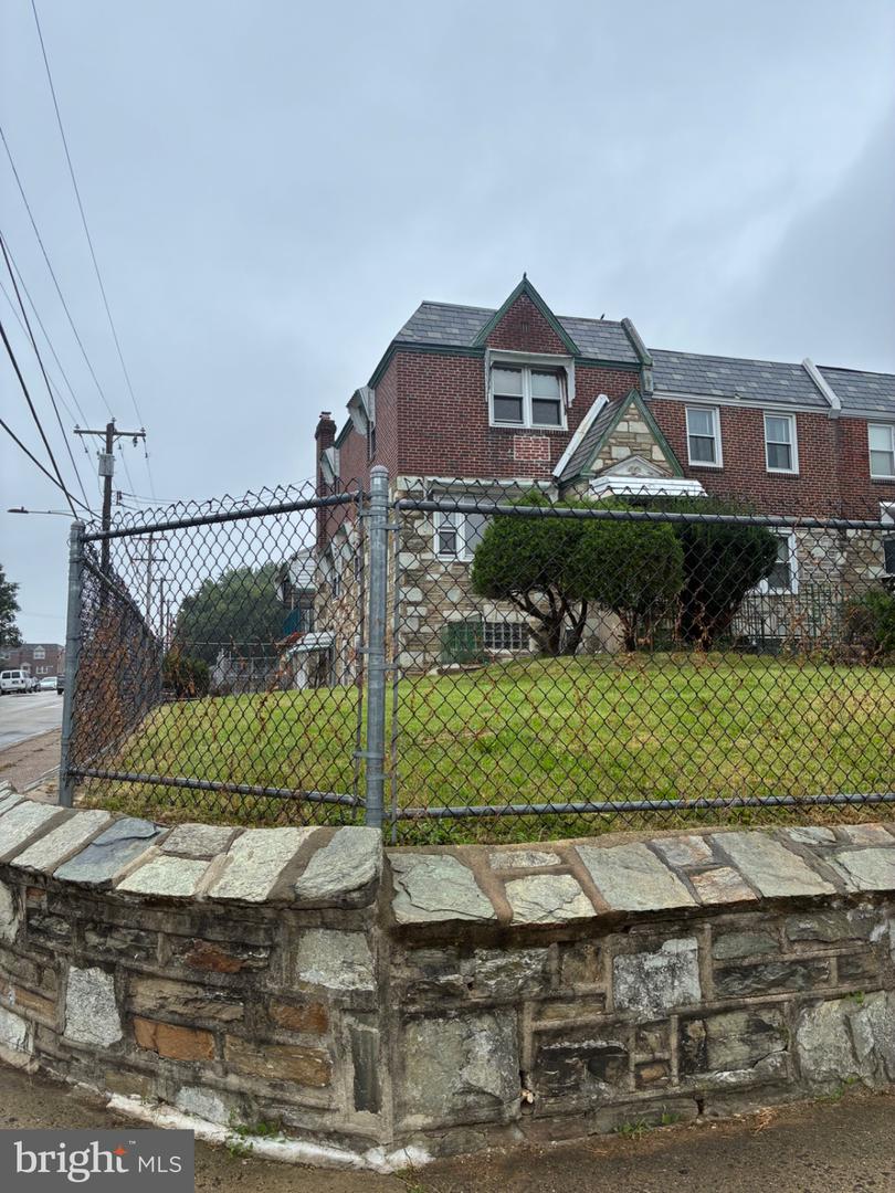 3054 Hellerman St Property Photo 1