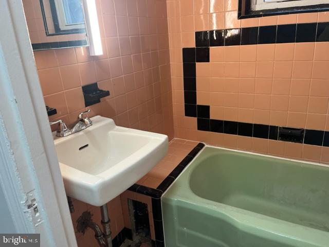 4849 N 9th St Property Photo 12