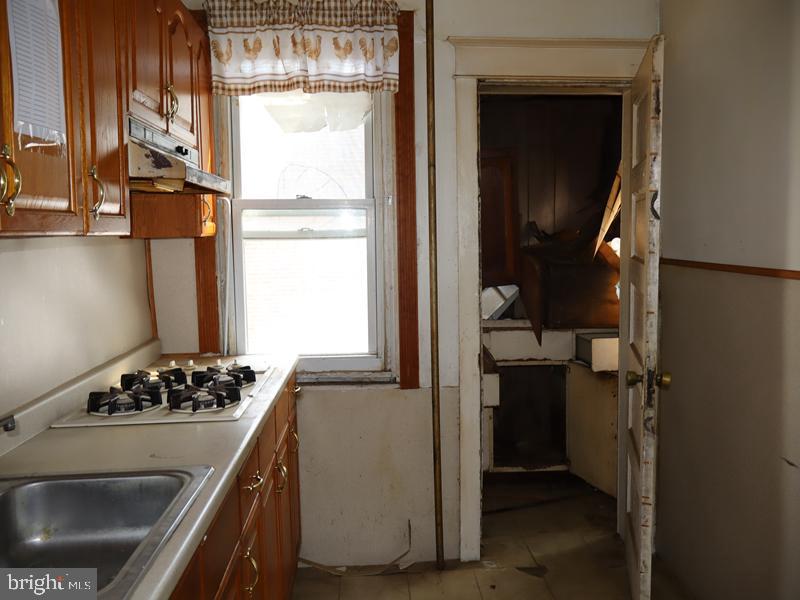 2012 W Spencer St Property Photo 14