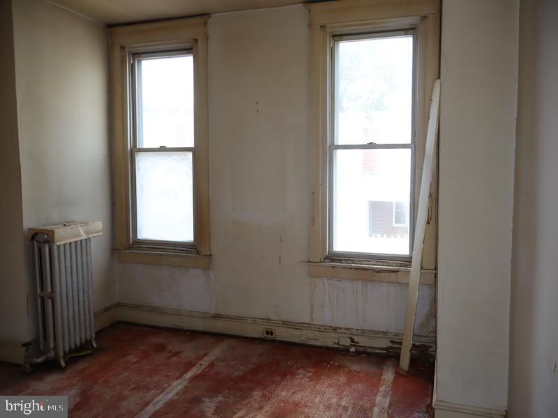 2012 W Spencer St Property Photo 17