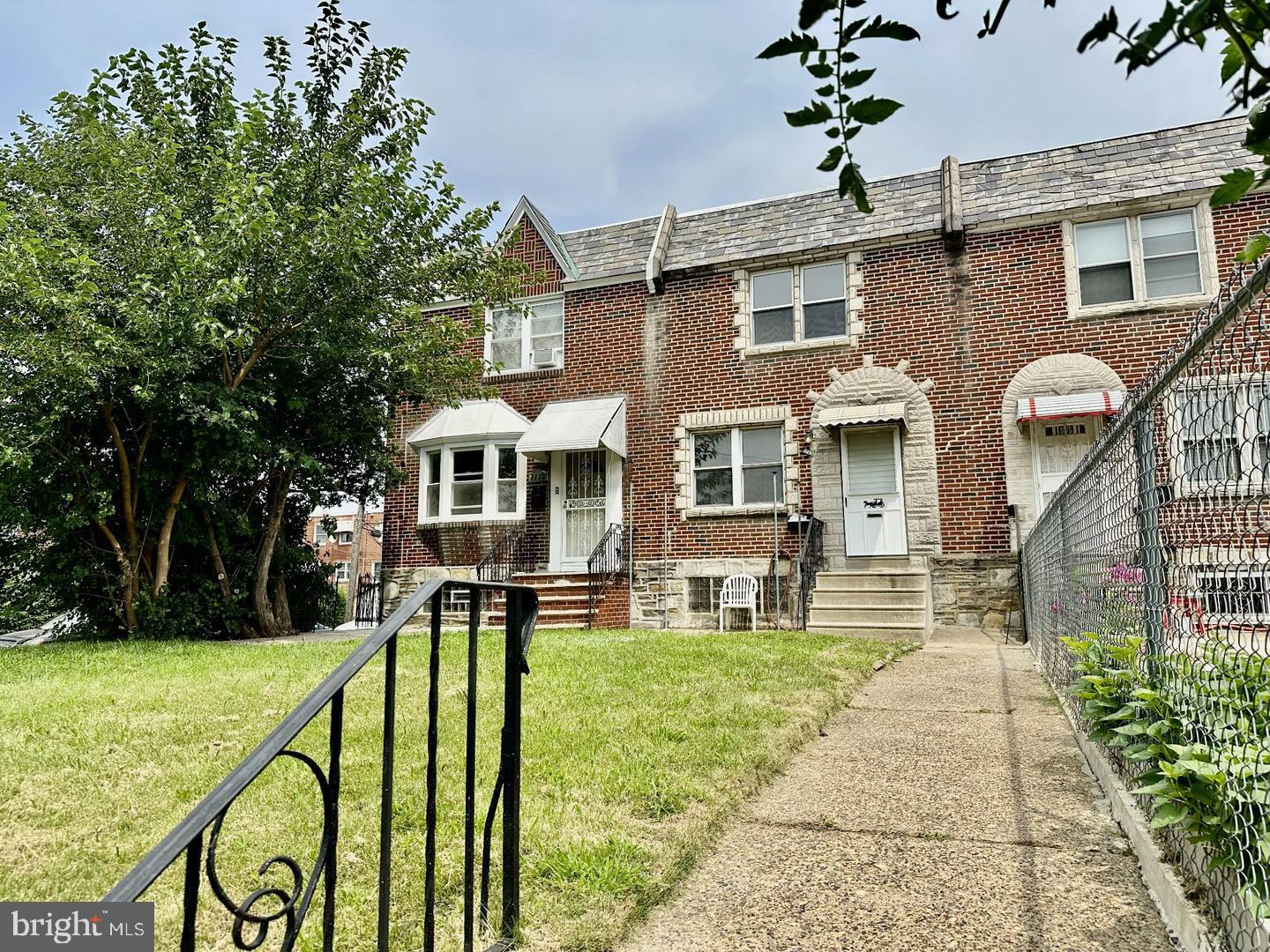 2235 Princeton Ave Property Photo 2