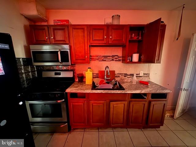 6408 Carlton St Property Photo 5