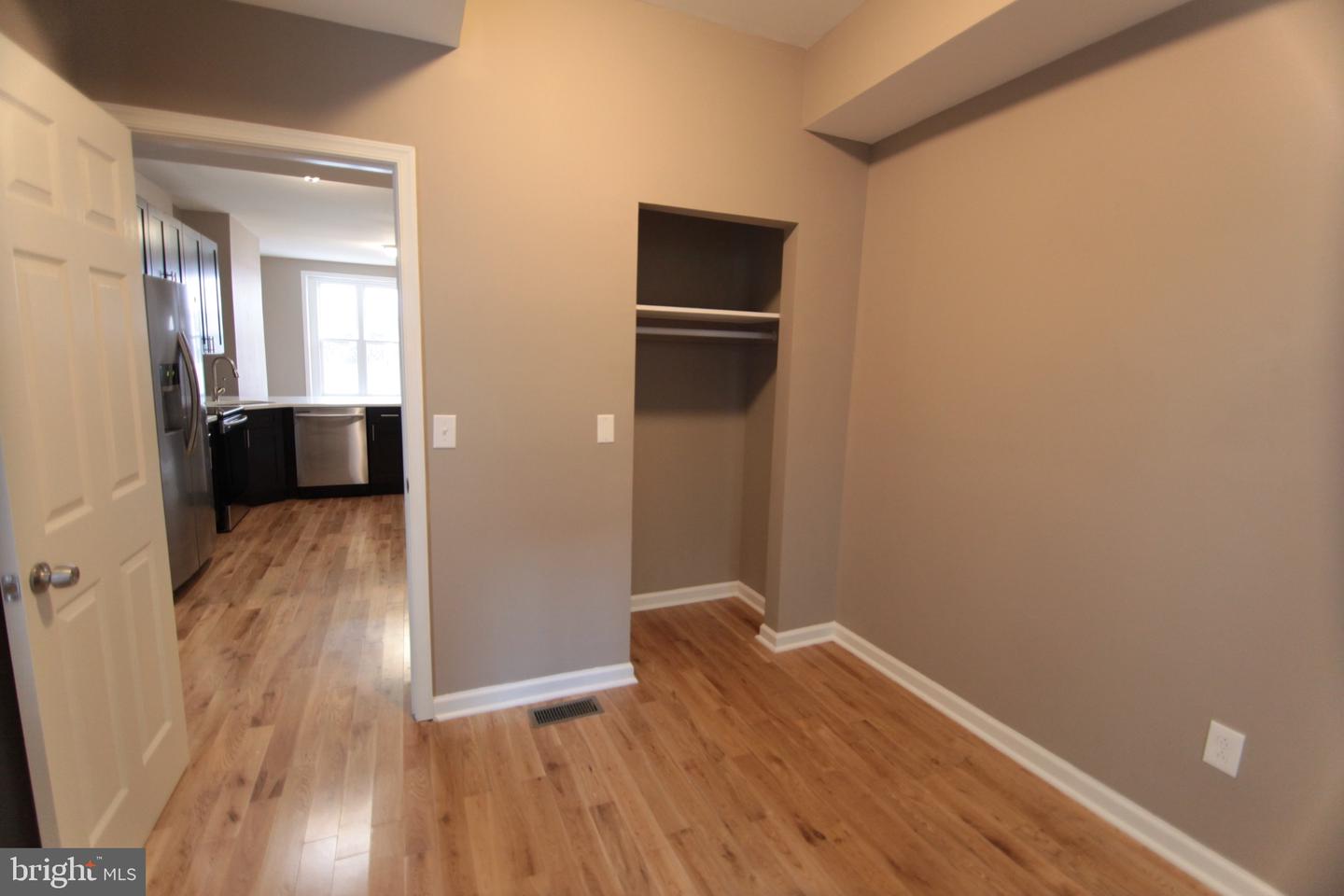 1522 Page St Property Photo 6