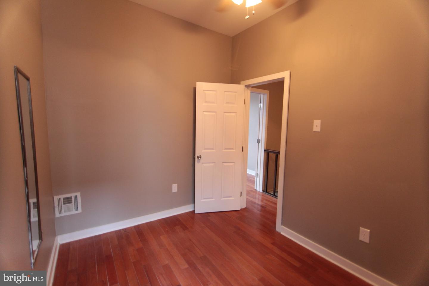 1522 Page St Property Photo 11