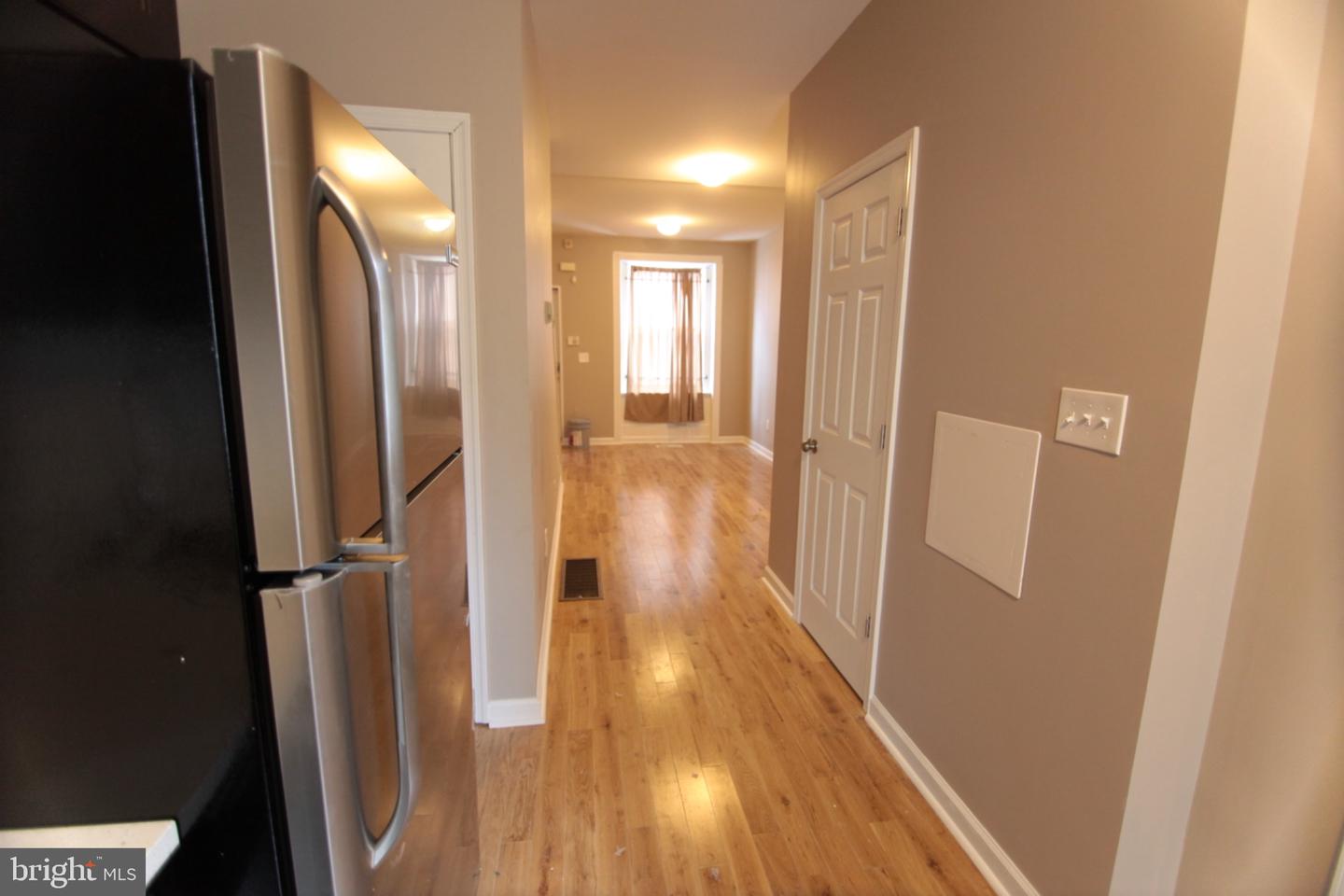 1518 Fontain St Property Photo 15