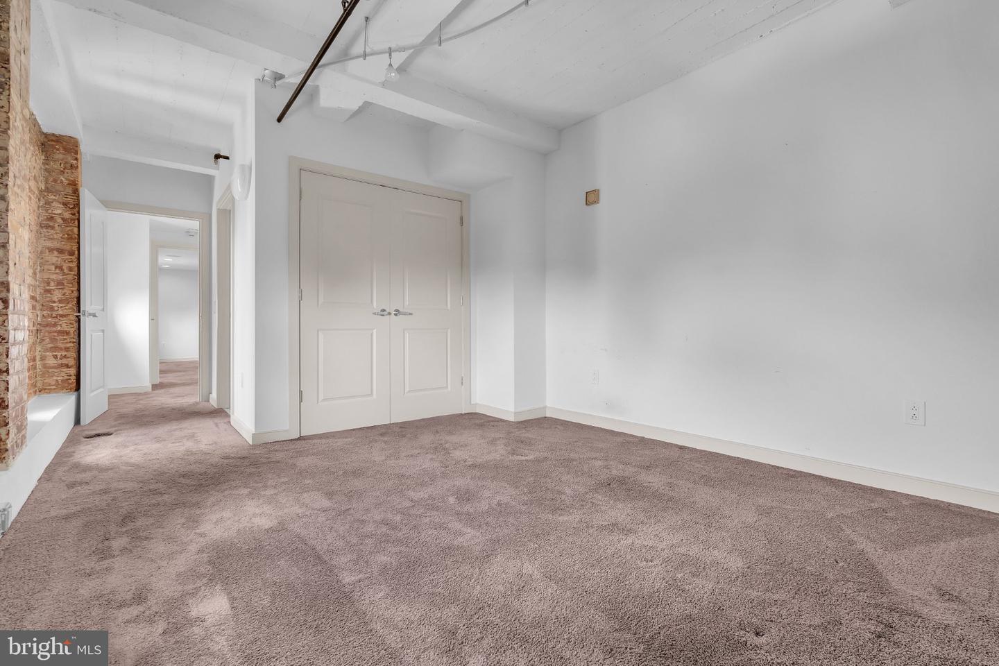 111 S 15th St #p302 Property Photo 29