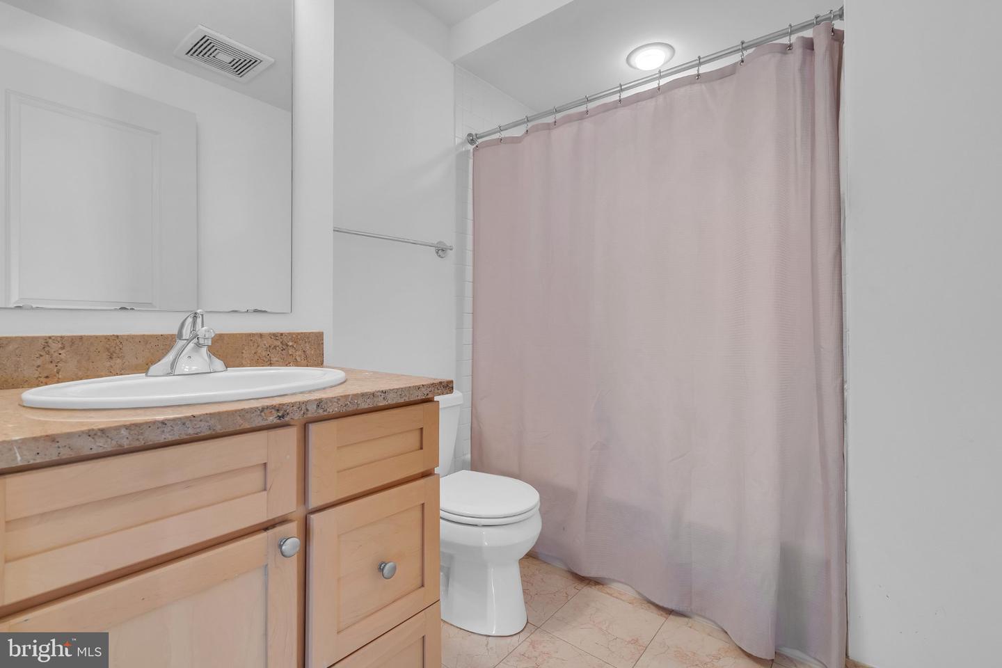 111 S 15th St #p302 Property Photo 31