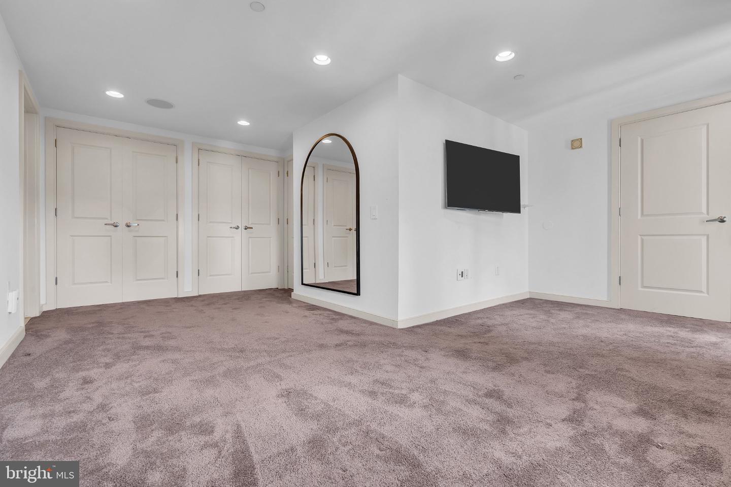 111 S 15th St #p302 Property Photo 35