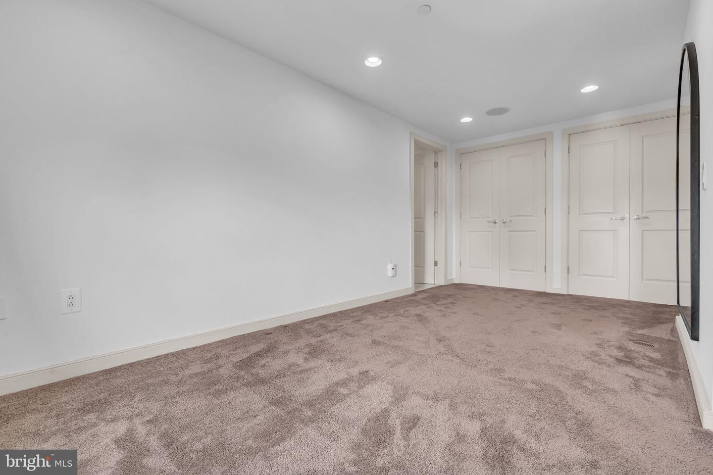 111 S 15th St #p302 Property Photo 36