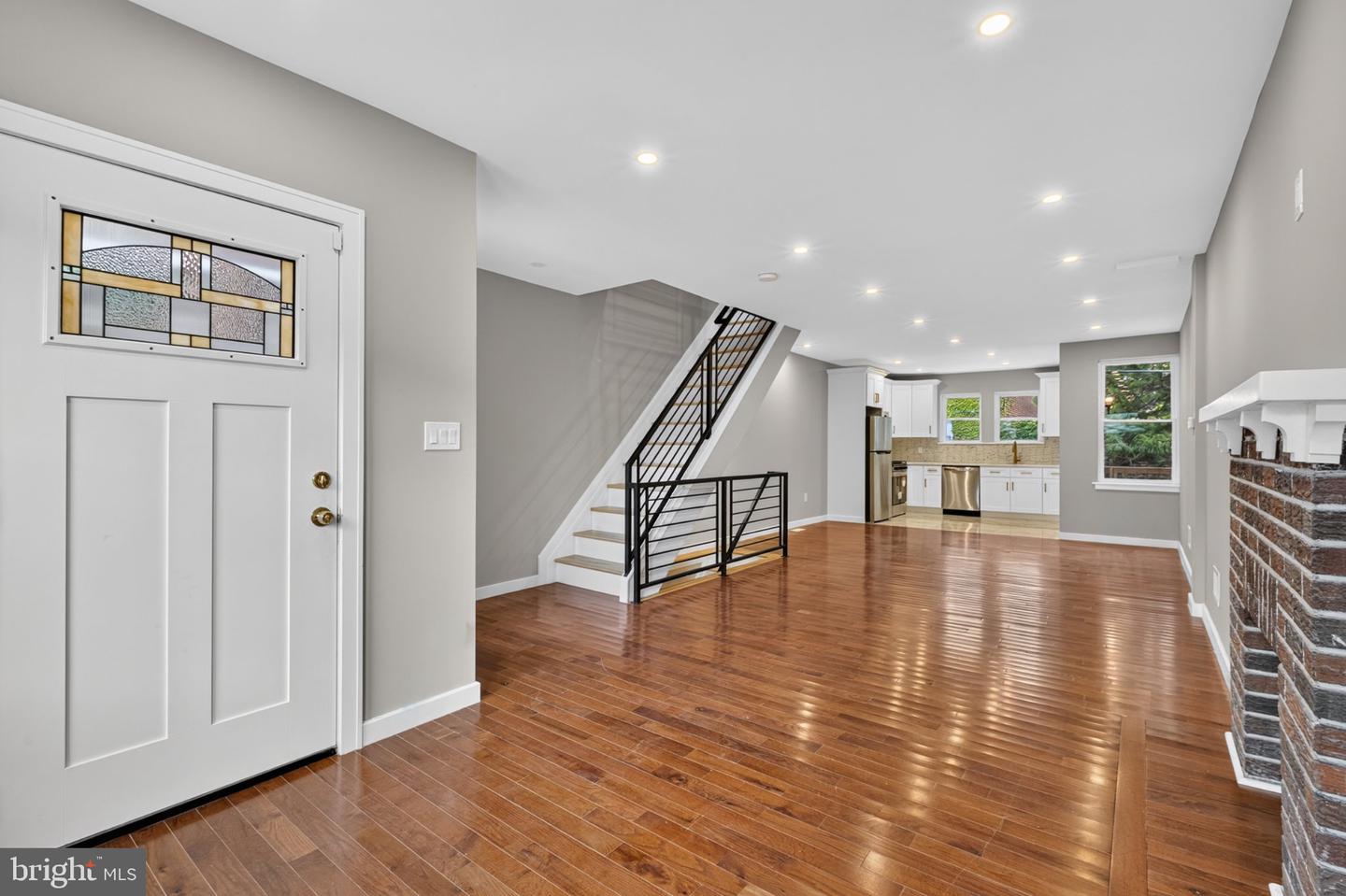 1509 Kinsdale St Property Photo 4