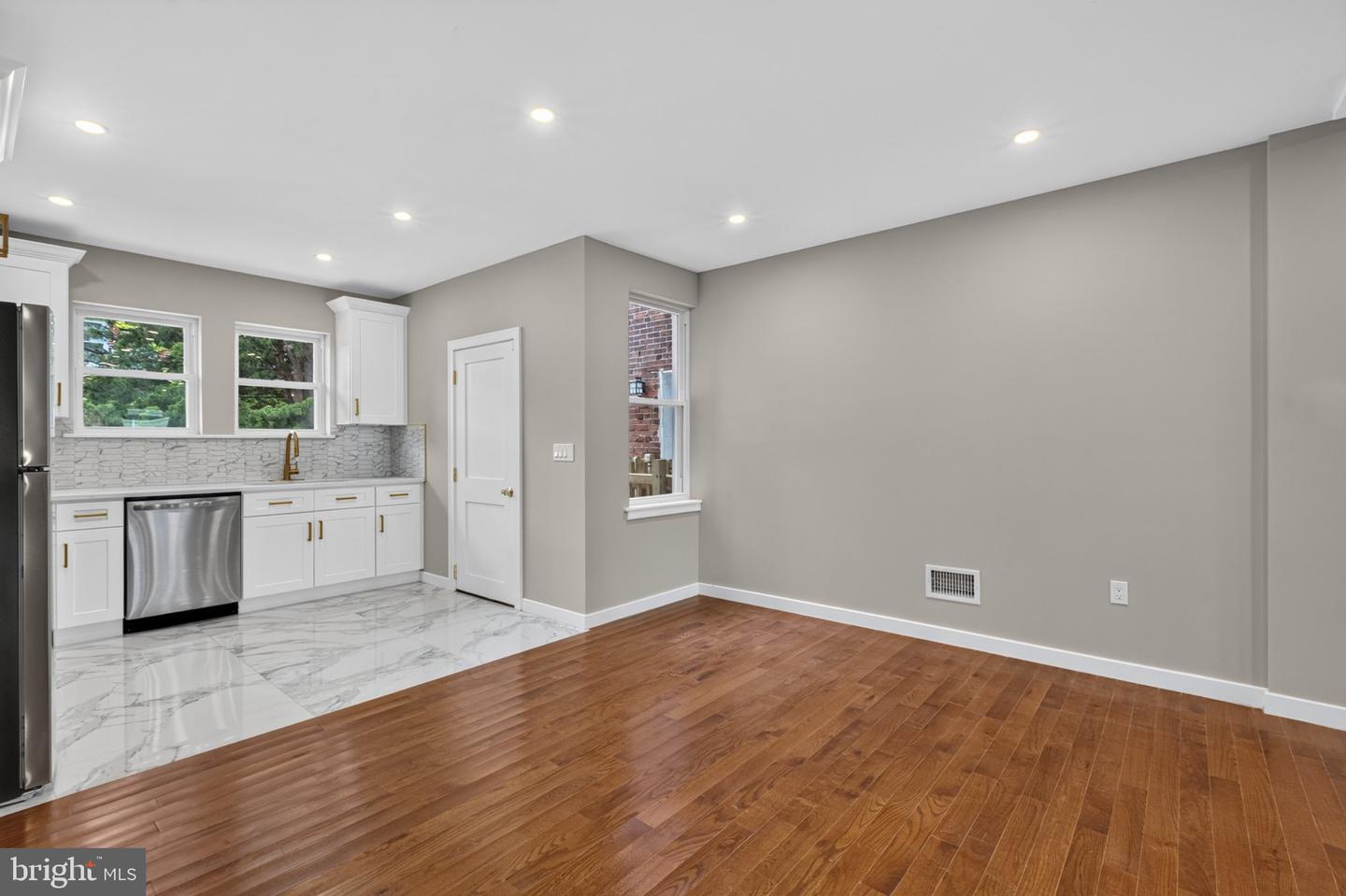 1509 Kinsdale St Property Photo 8