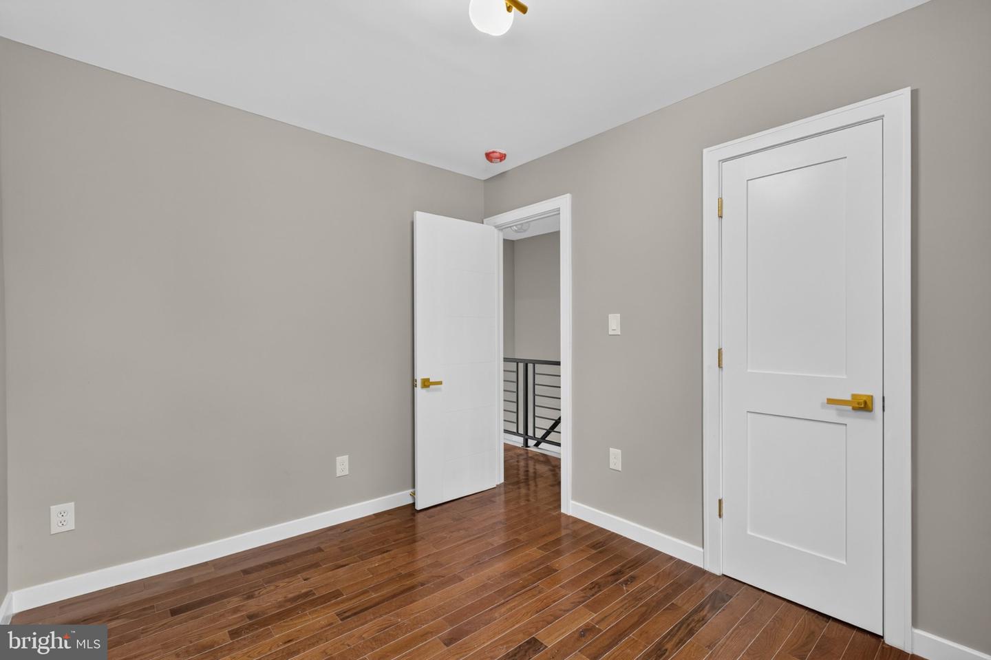 1509 Kinsdale St Property Photo 9