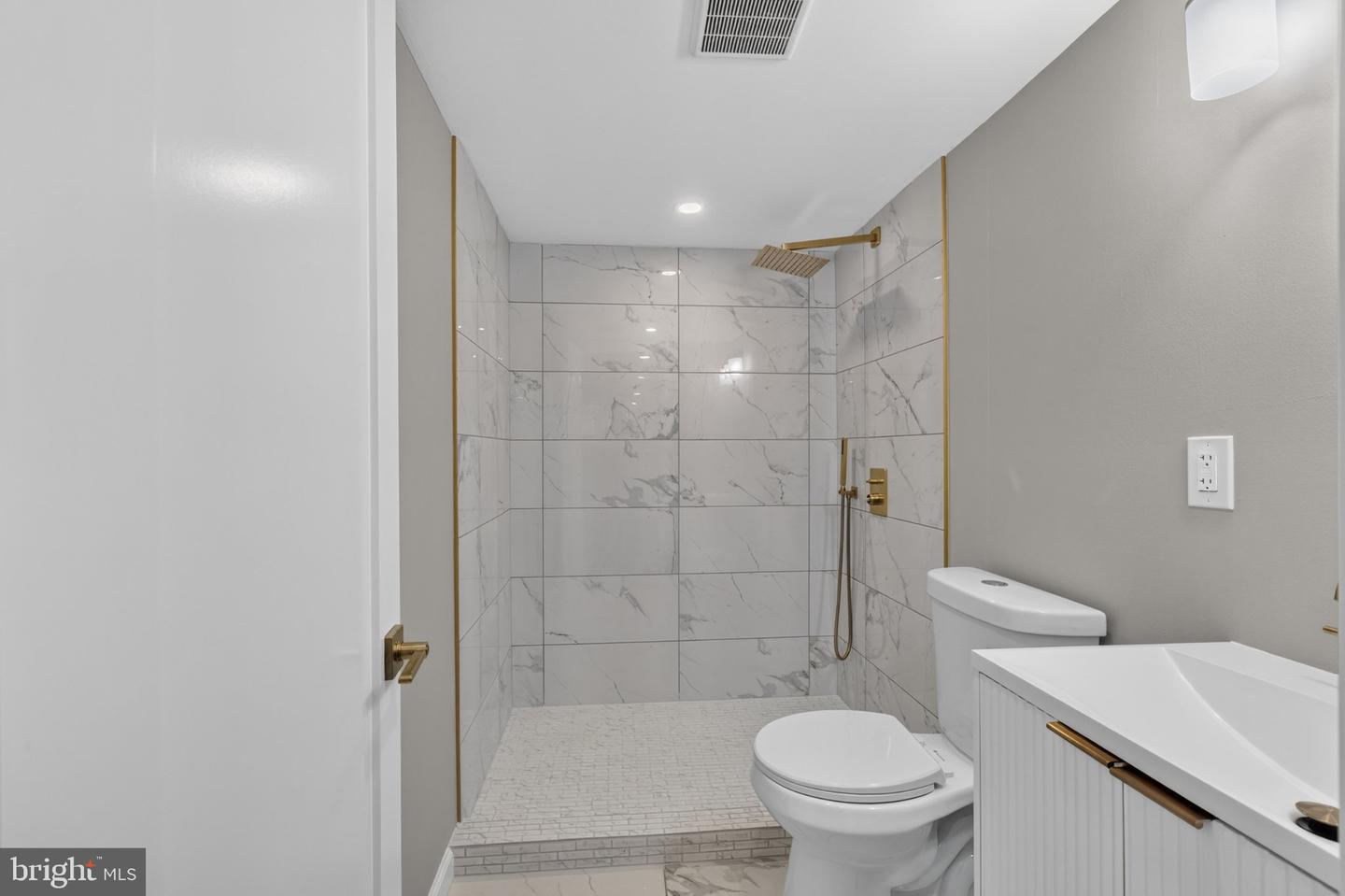 1509 Kinsdale St Property Photo 23