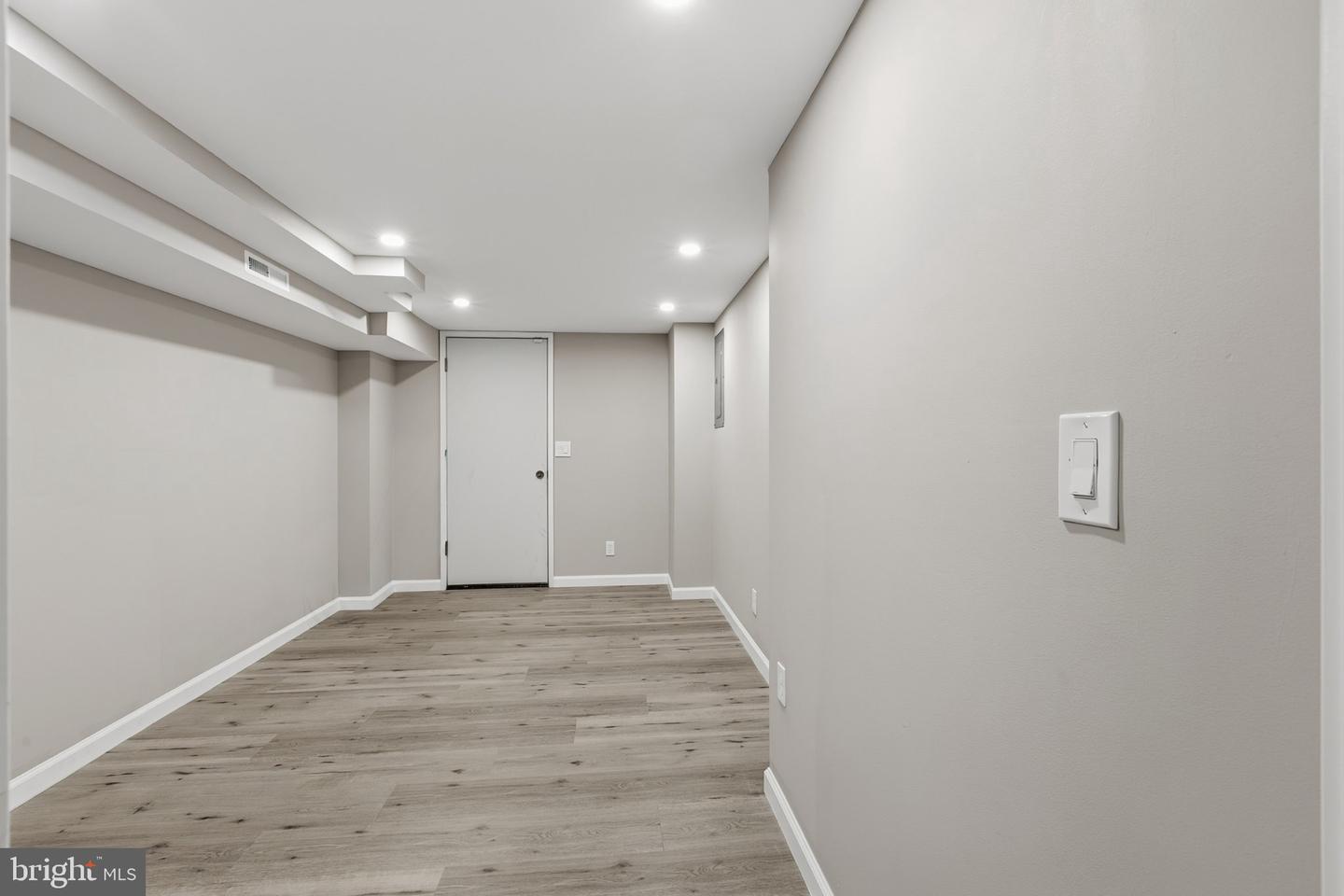 1509 Kinsdale St Property Photo 25