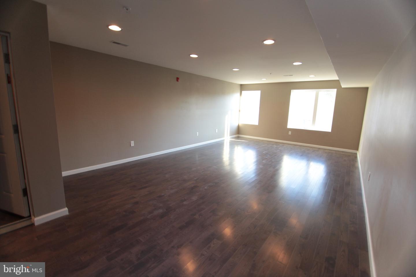 1715 Cecil B Moore Ave Property Photo 20