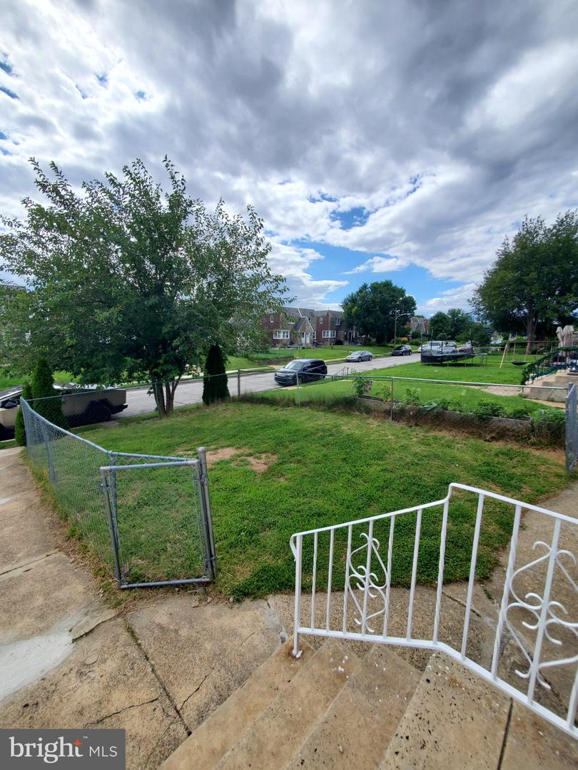 1141 Kerper St Property Photo 3