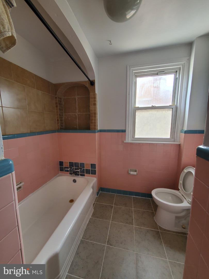 1141 Kerper St Property Photo 15