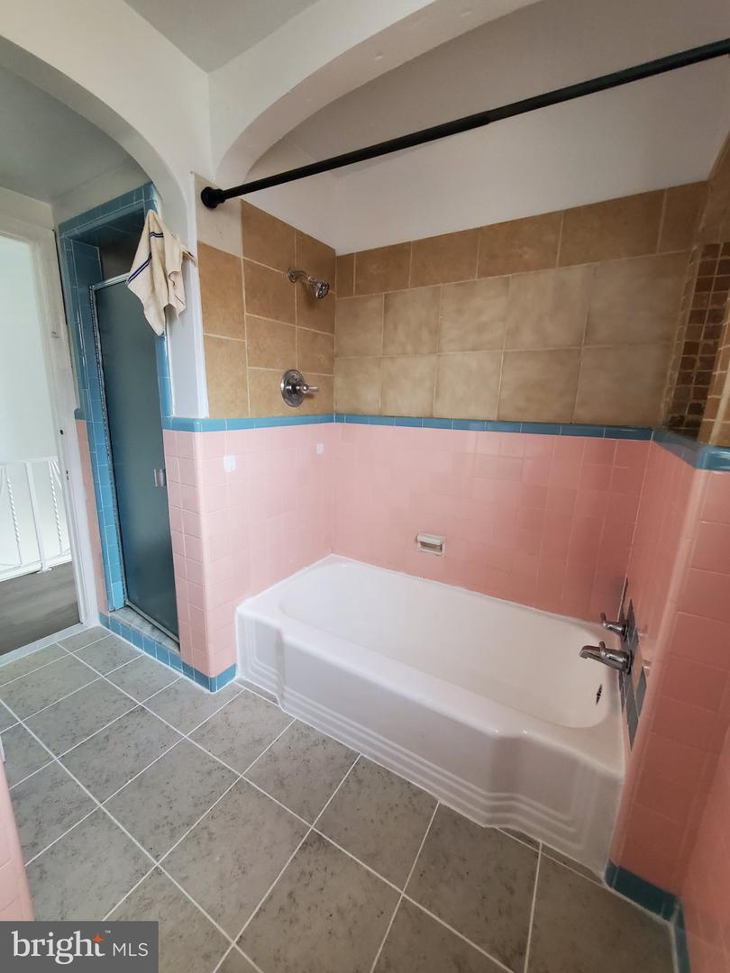 1141 Kerper St Property Photo 17