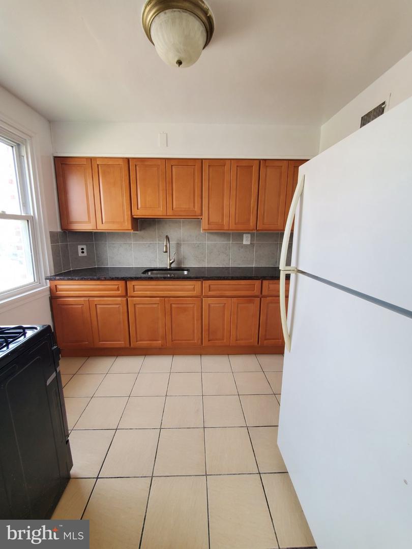1141 Kerper St Property Photo 25