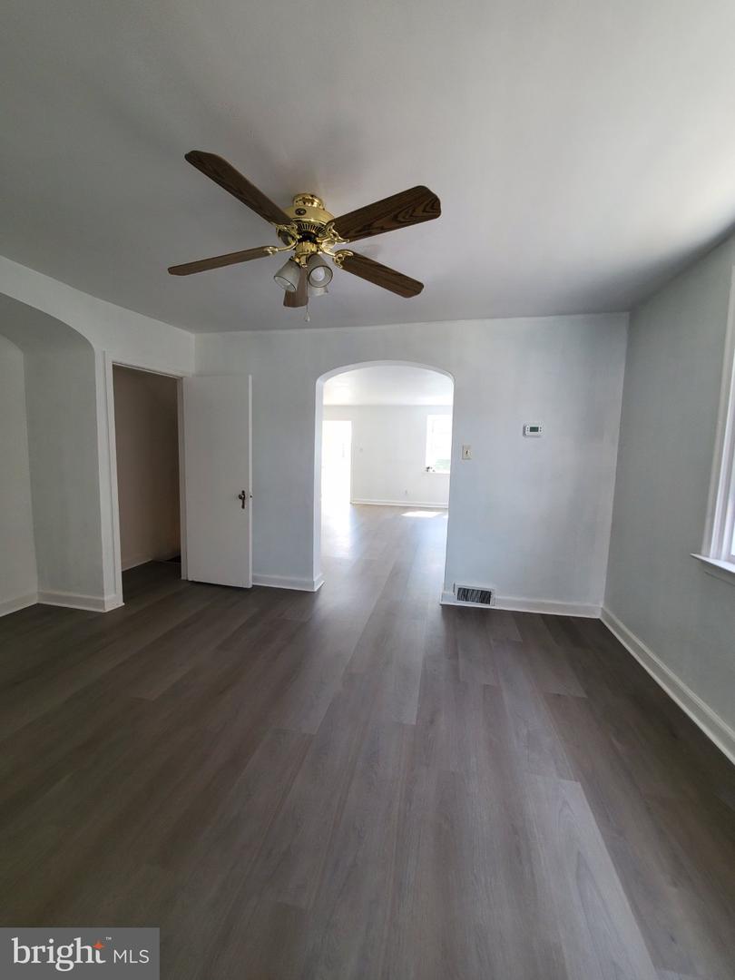 1141 Kerper St Property Photo 28