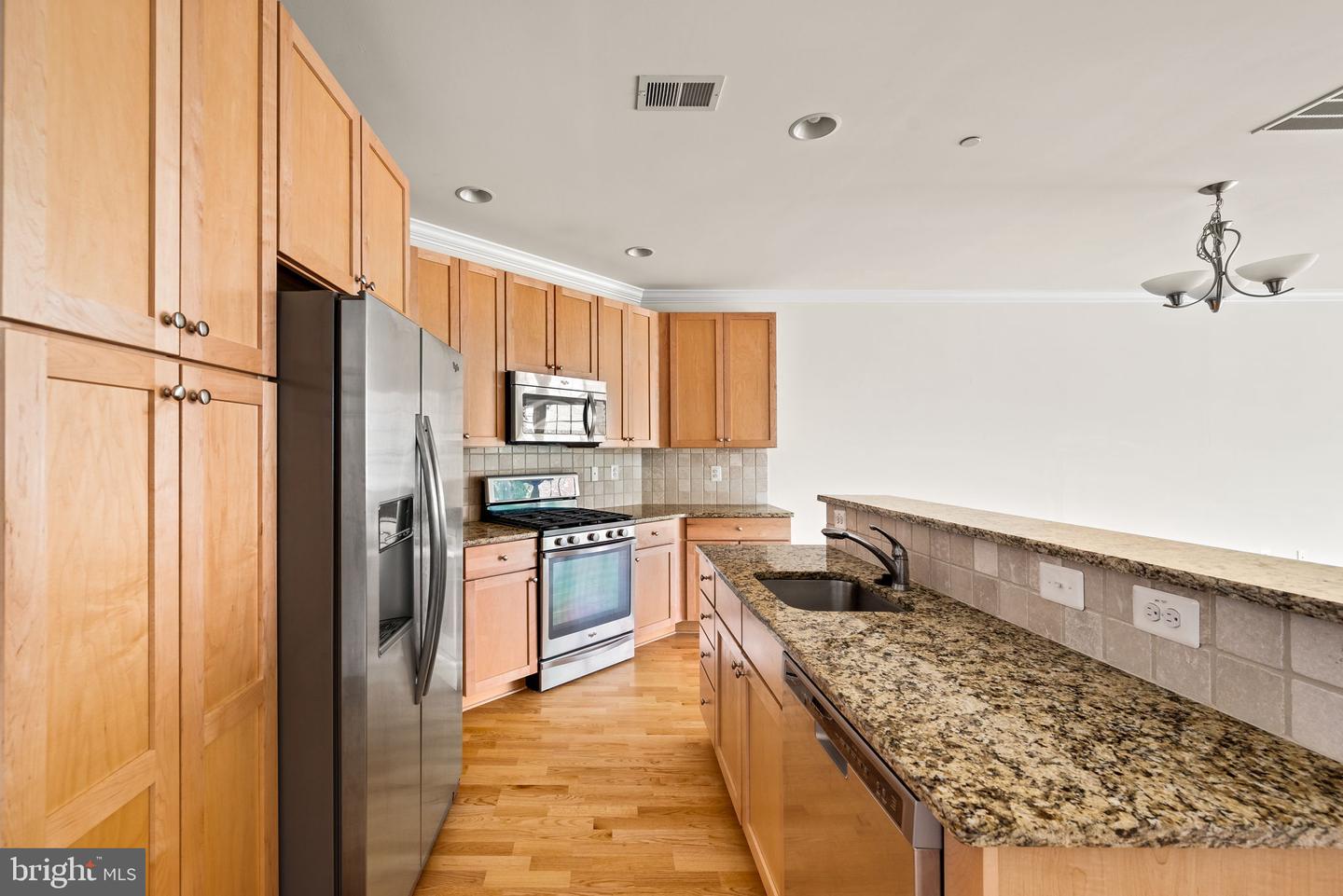 700 Commodore Ct #2727 Property Photo 5