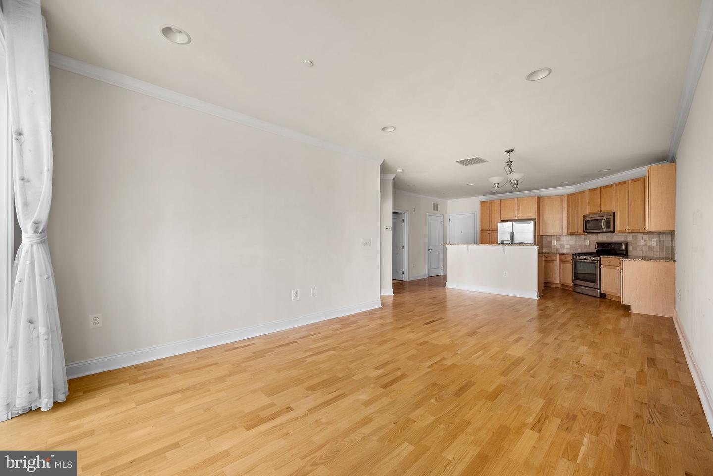 700 Commodore Ct #2727 Property Photo 8