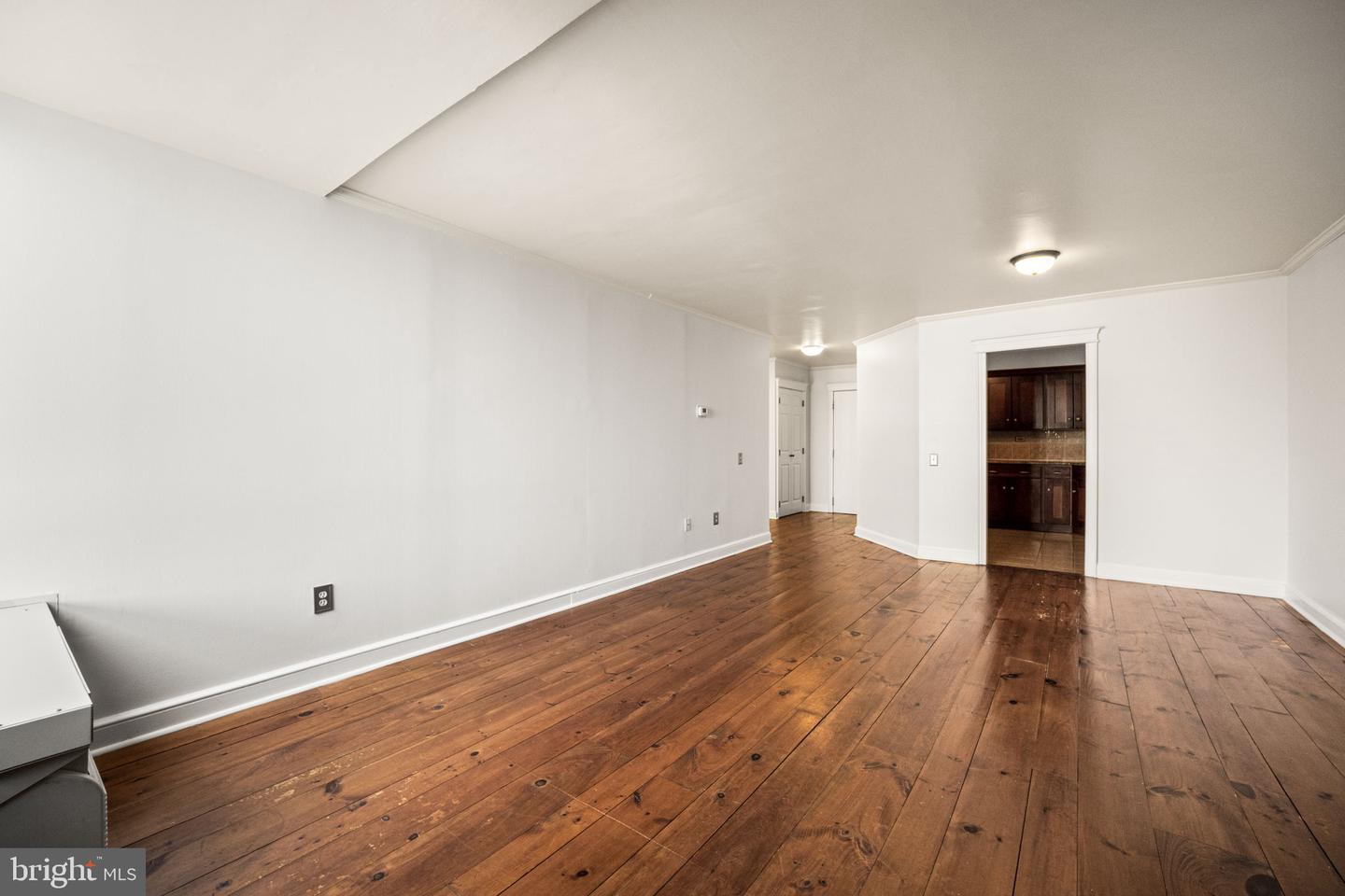 241 S 6th St #1106c Property Photo 22
