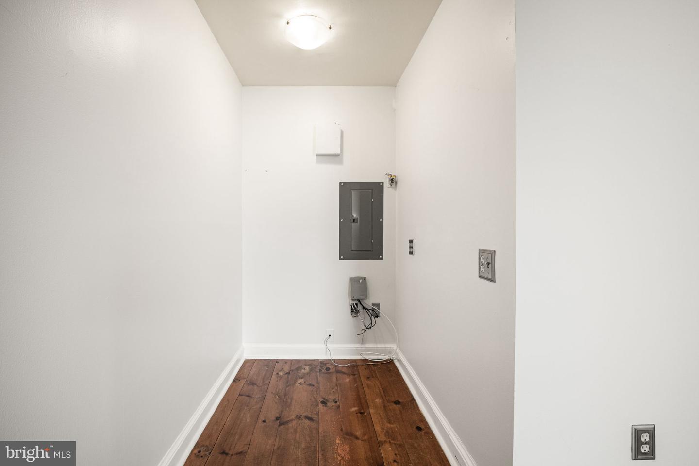 241 S 6th St #1106c Property Photo 35