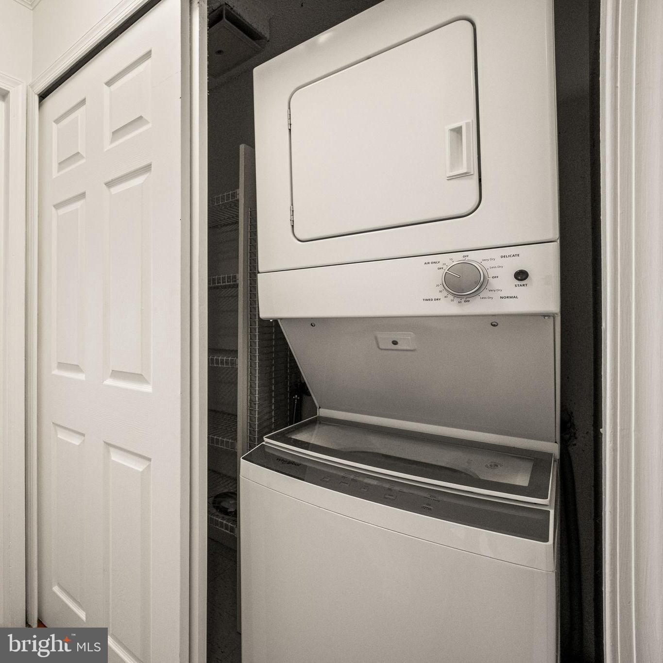 241 S 6th St #1106c Property Photo 36