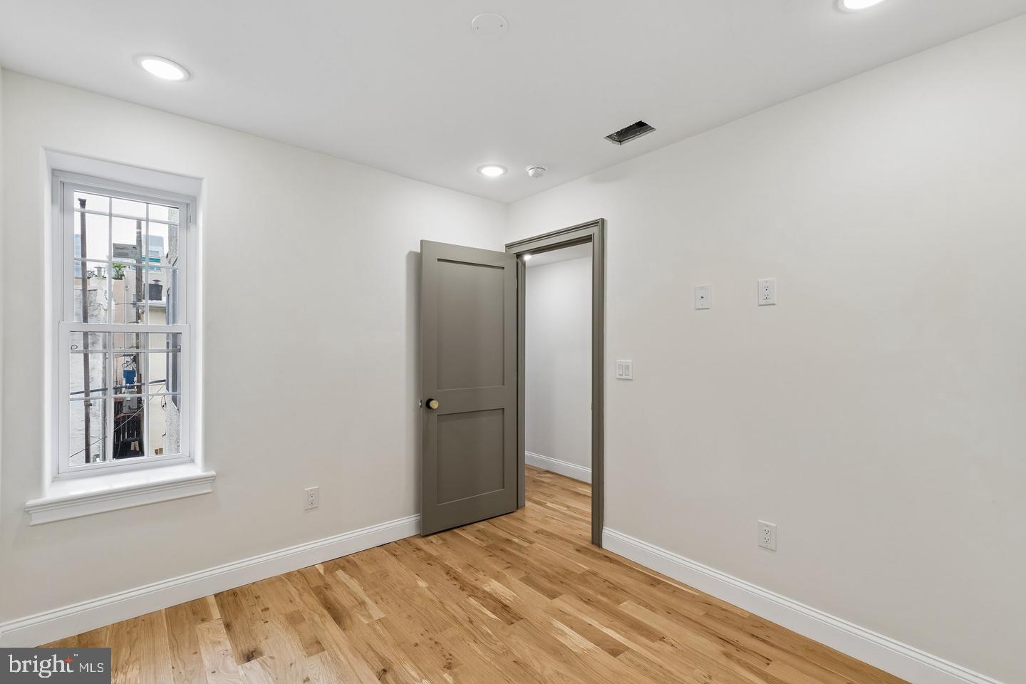 1731 Christian St Property Photo 14