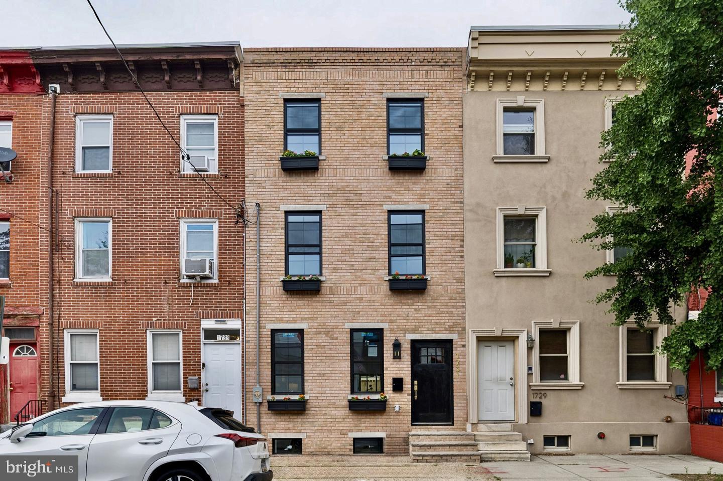 1731 Christian St Property Photo 32