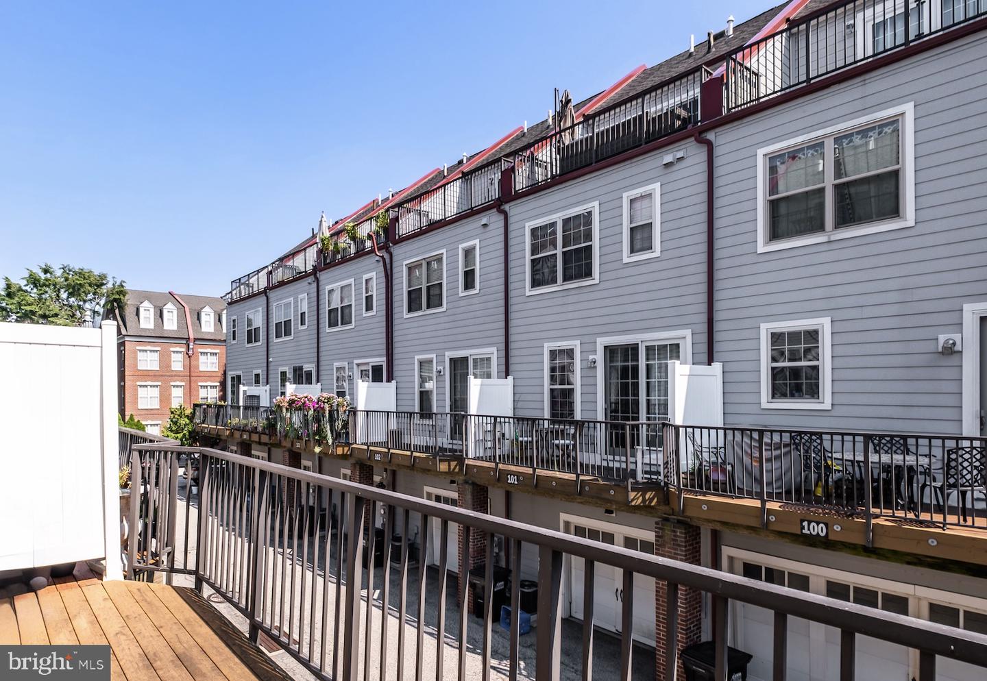 200 Admirals Way Property Photo 18