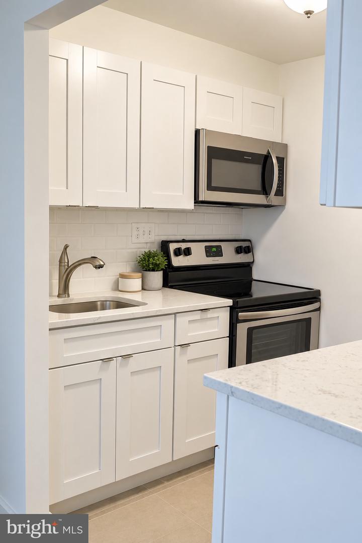 224-30 W Rittenhouse Sq #2803 Property Photo 4