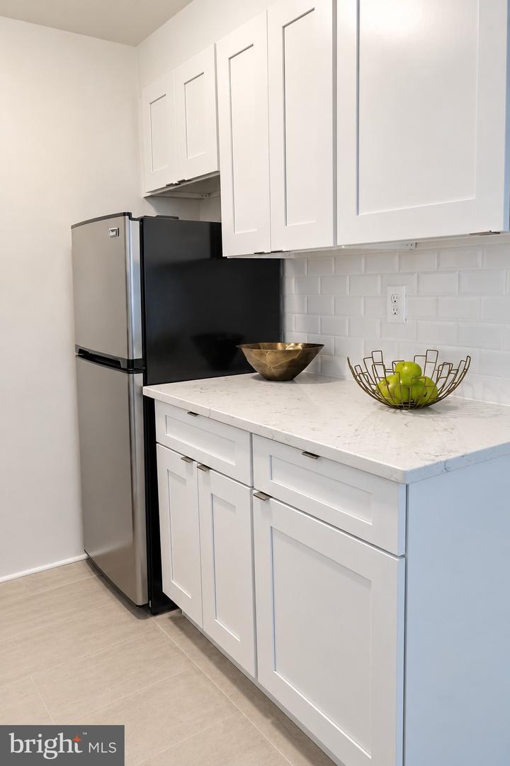 224-30 W Rittenhouse Sq #2803 Property Photo 5