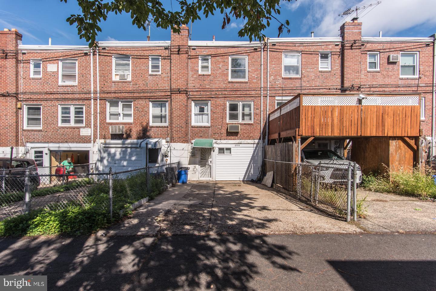 6353 Gillespie St Property Photo 36