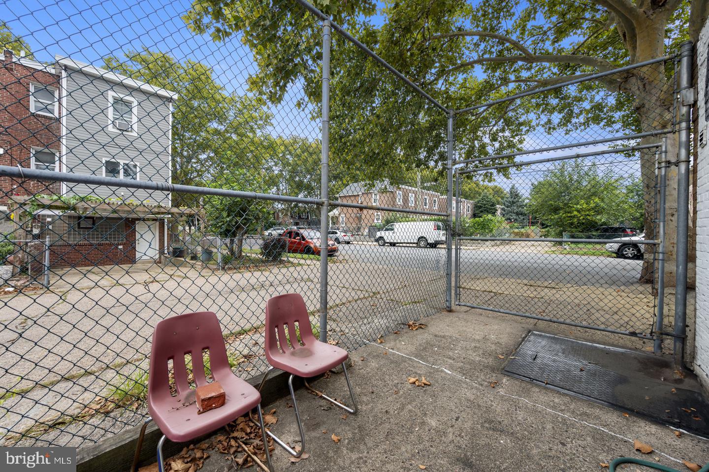 3300 Princeton Ave Property Photo 32