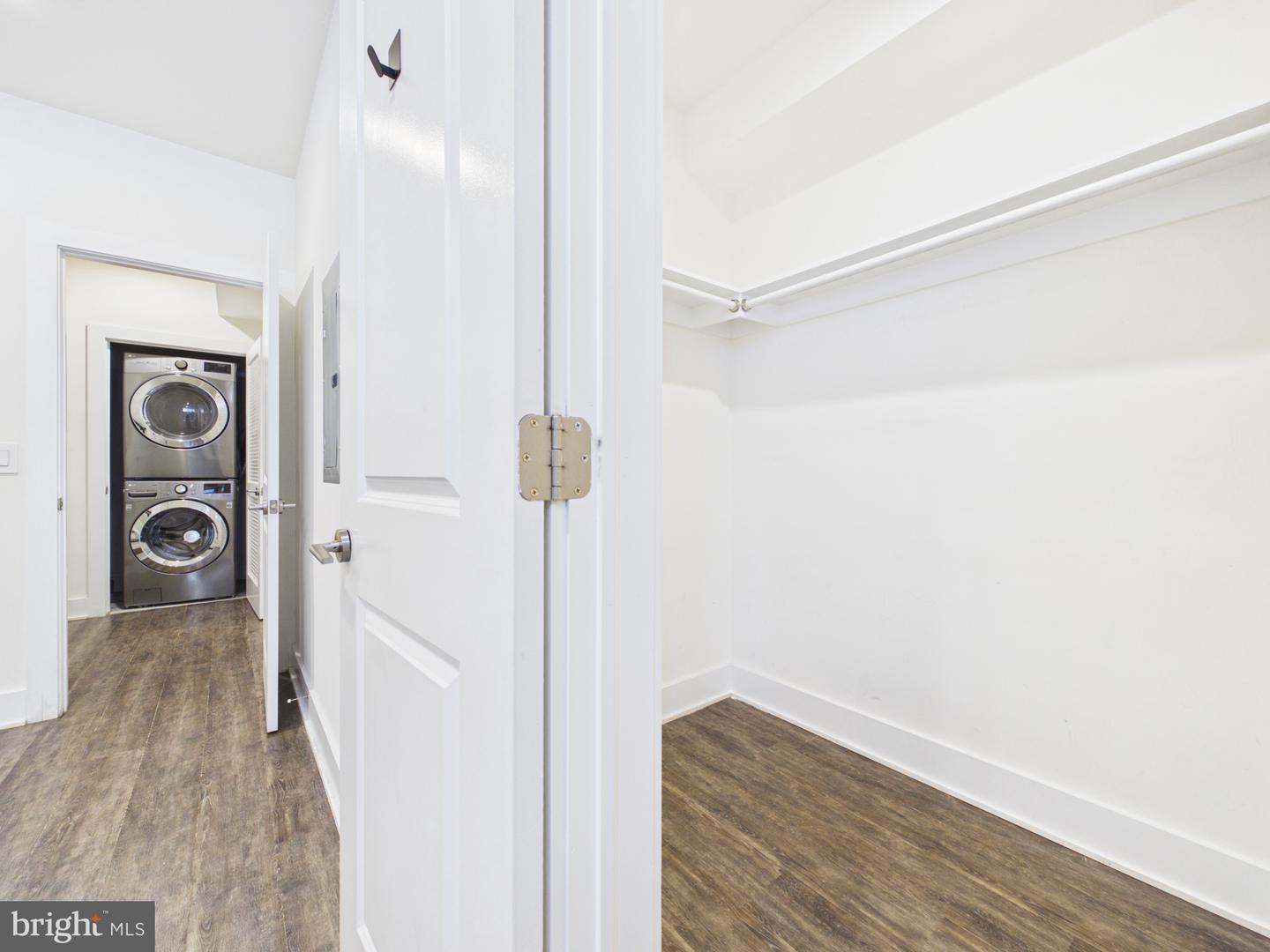 1647 E Eyre St #3 Property Photo 16