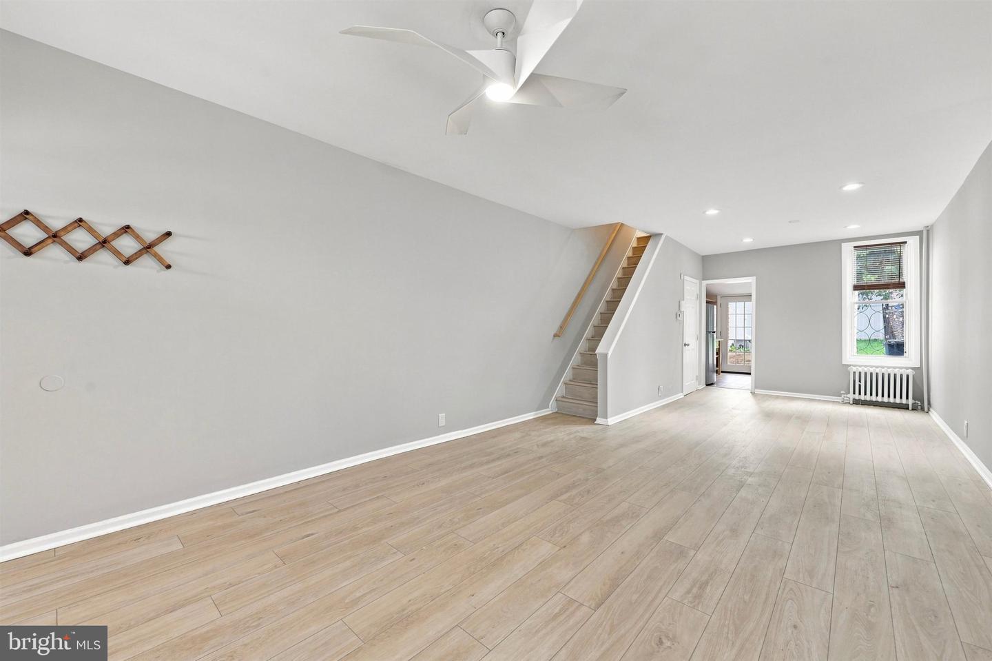 3423 Cresson St Property Photo 14