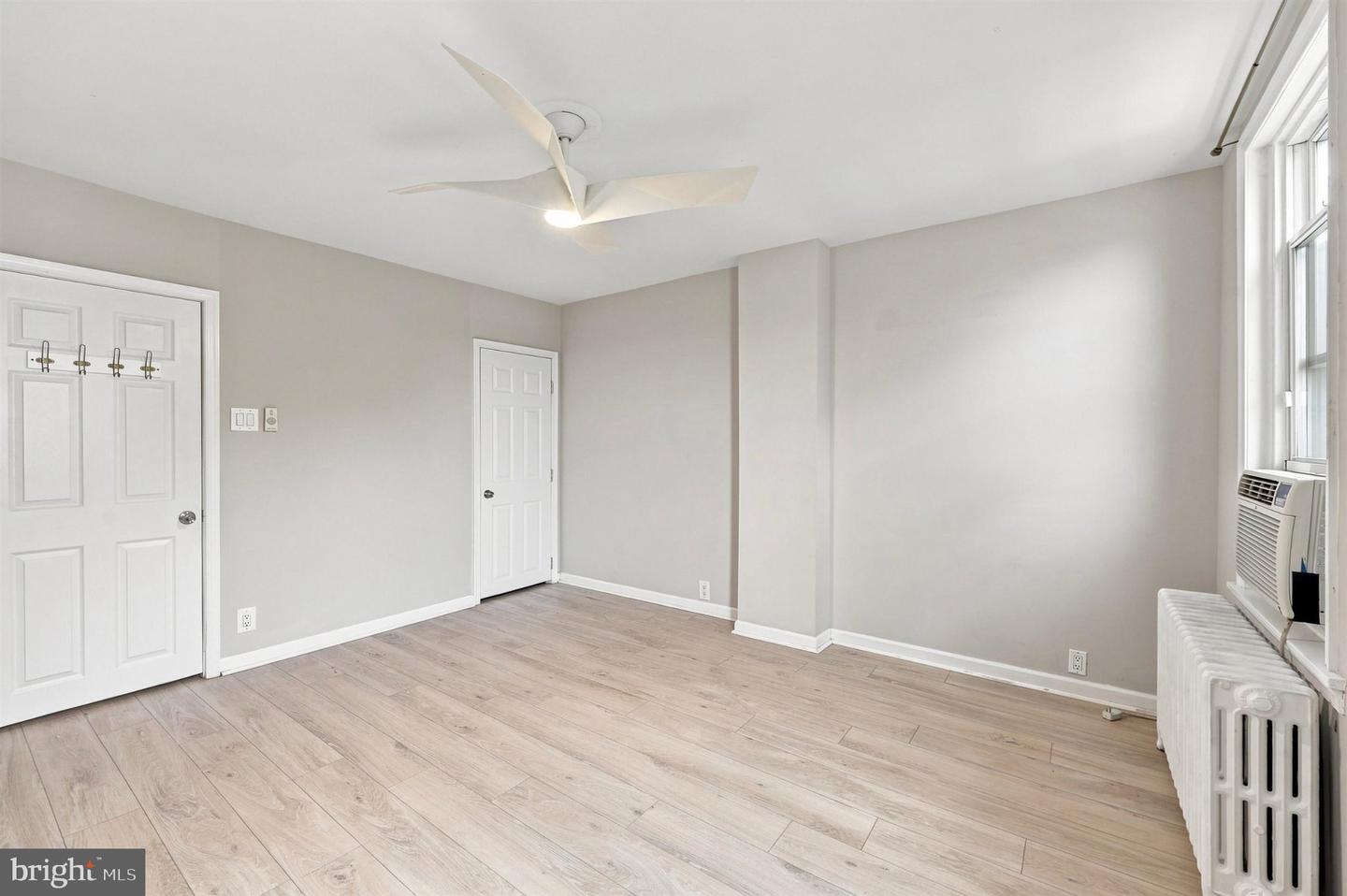 3423 Cresson St Property Photo 25