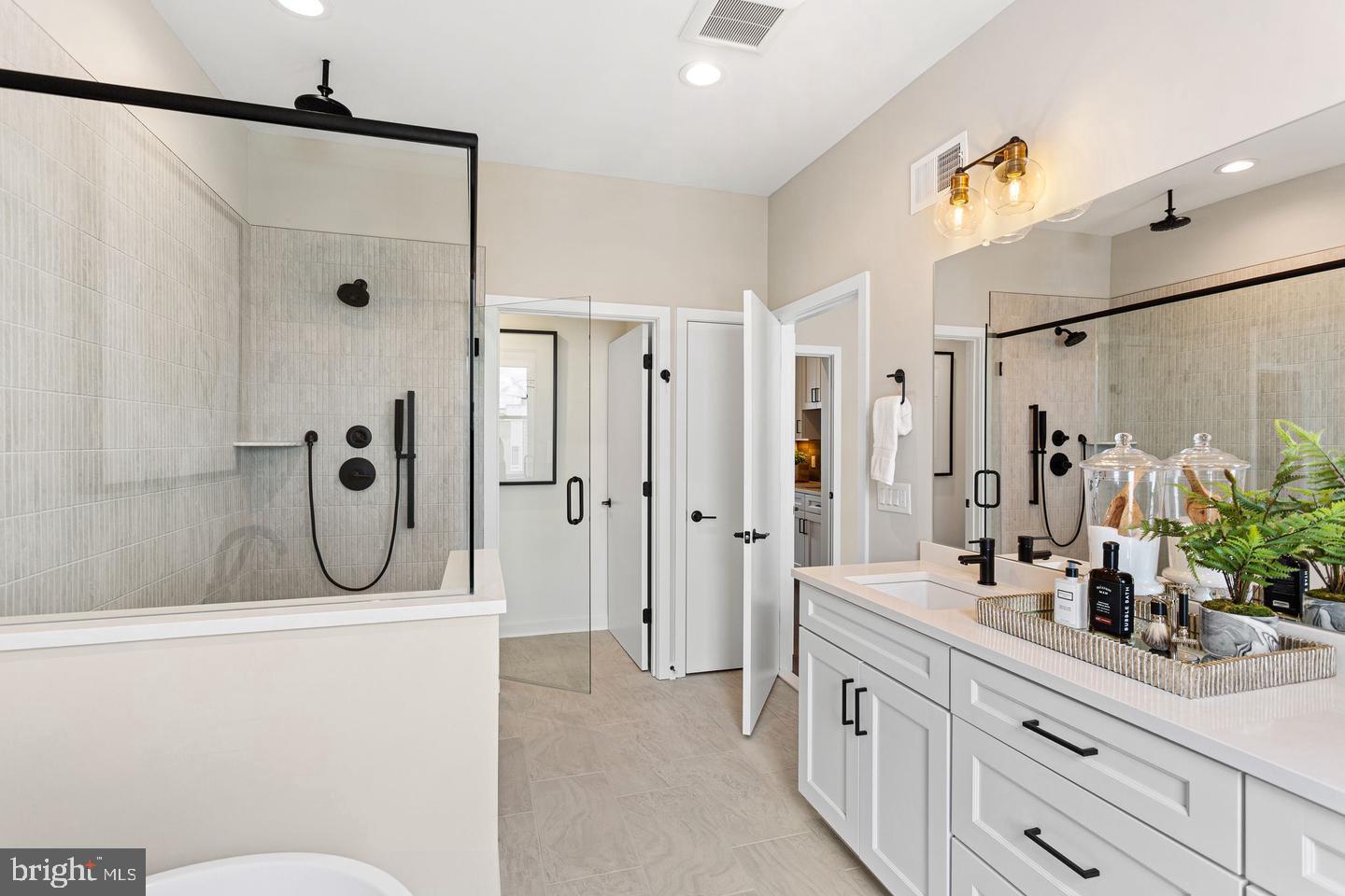3015 Bridgeview Walk Property Photo 29