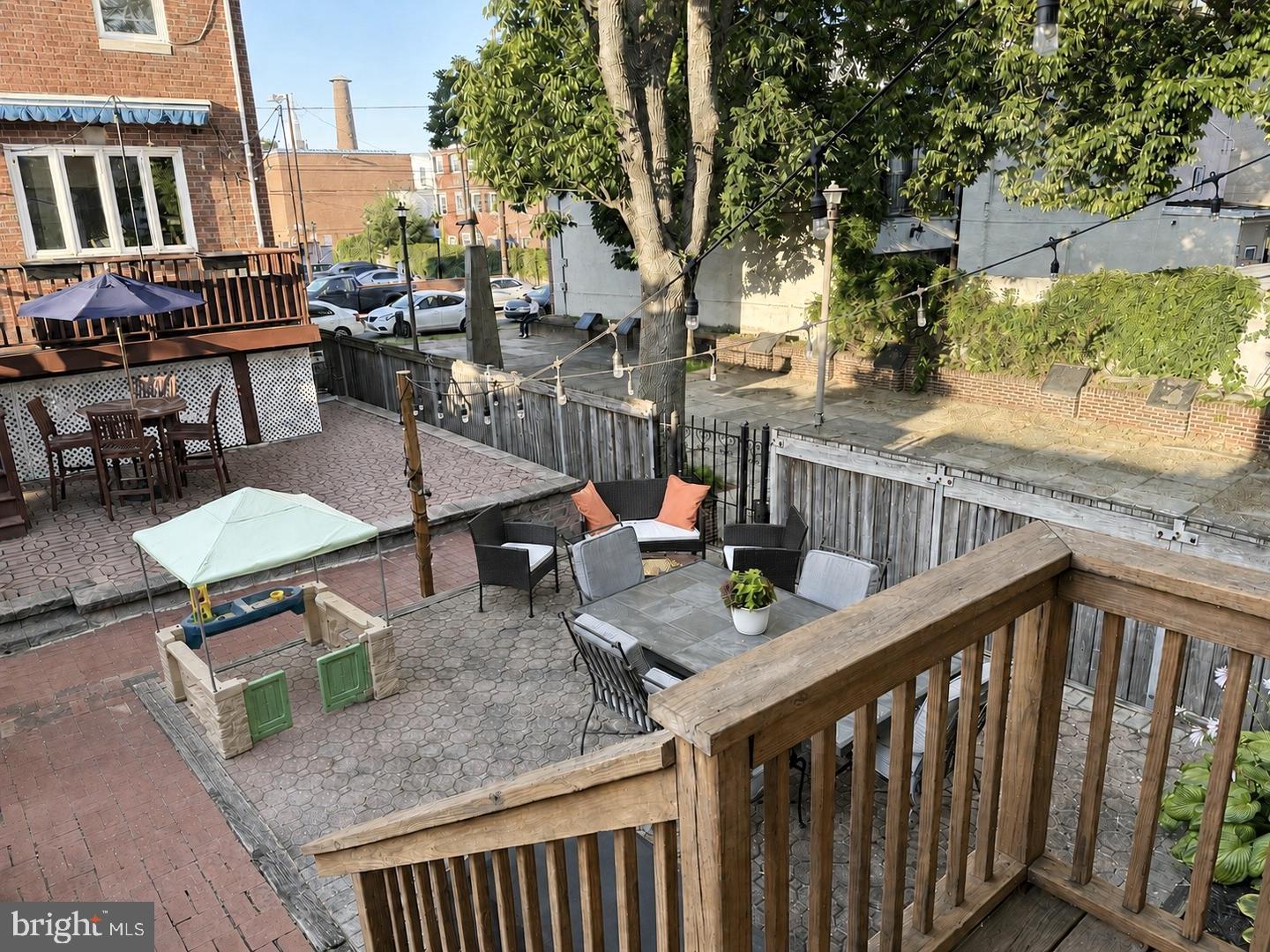 217 Manton St Property Photo 4
